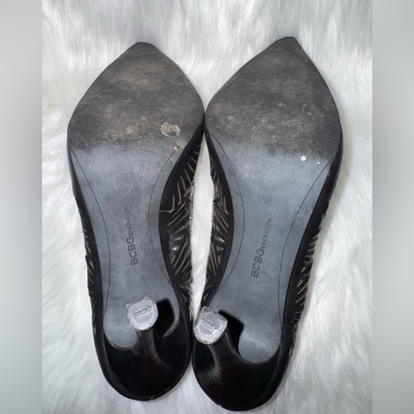 BCBGeneration Black Heels with Geometric Cutouts - Picture 5 of 6